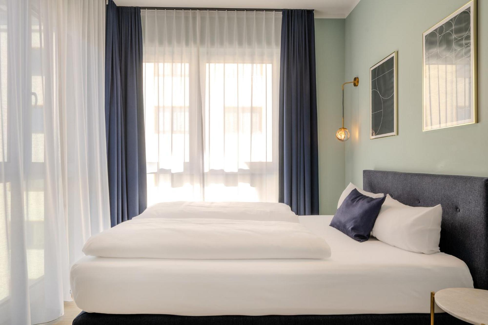 The Base One Hotel Berlin